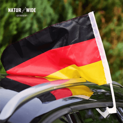 Deutschland Autoflagge 2026 – Polyester mit Kunststoffmast