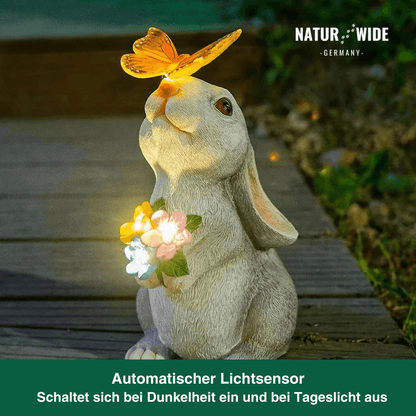 Solar Gartenfigur Hase – Deko Statue mit LED Schmetterling